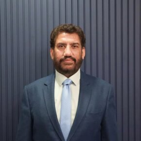 Dr_Vikas_Gupta_01[1] 